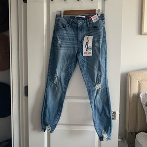 NWT Celebrity Pink mid rise skinny jeans